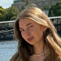 i_alice Meztelen