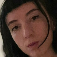 iladots Meztelen