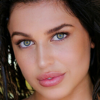 Ilyana Webb Meztelen