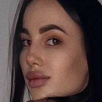 Im Nadia Meztelen