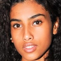 Imaan Hammam Meztelen