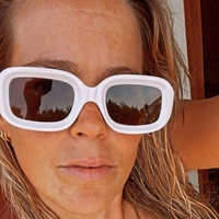 Inês Aires Pereira Meztelen
