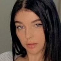 Irena Ortega Meztelen