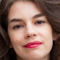 Isabelle Stoffel Meztelen