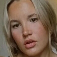 Isisxox Meztelen
