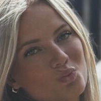 Issy Anderson Meztelen