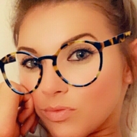 ittybritts Meztelen