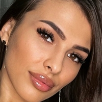 Iuhas Alexandra Meztelen