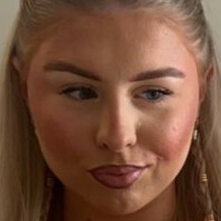 Izzrose.x Meztelen