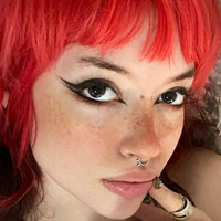 Izzyrojo Meztelen