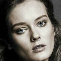 Jac Monika Meztelen