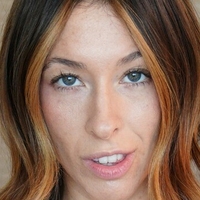 JacQueline Meztelen