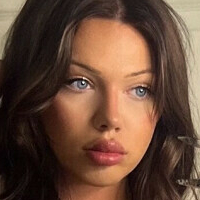 Jade Nyström Meztelen