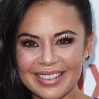 Janel Parrish Meztelen