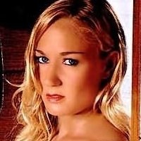 Janine Kunze Meztelen
