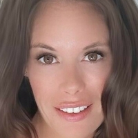 Janna Levy Meztelen