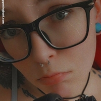 jeez.louise Meztelen