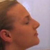 Jenine Hertzmann Meztelen