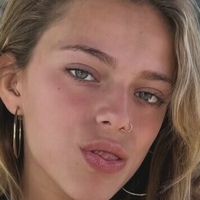 Jenni Serpi Meztelen