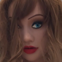 Jennifer West Meztelen
