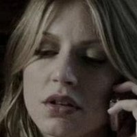 Jes Macallan Meztelen