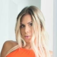 Jessica Hugues Meztelen