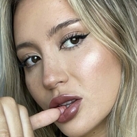Jessie Nicole Meztelen