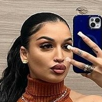 jihane Meztelen