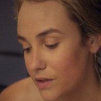 Joanna Vanderham Meztelen