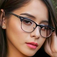 jrivera_model Meztelen