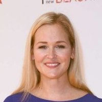 Judith Hoersch Meztelen