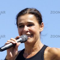 Jule Neigel Meztelen