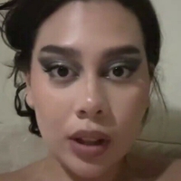 Julia Alvarenga Meztelen