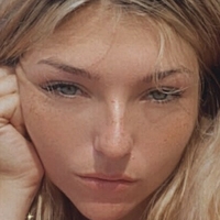 Julia Brower Meztelen