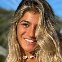 Julia Rodrigues Meztelen