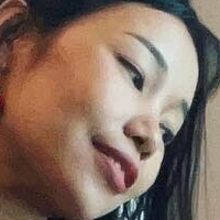Julialeung Meztelen
