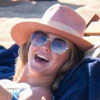 Julianne Hough Meztelen