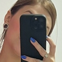 julicaroline Meztelen