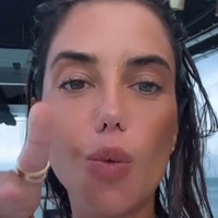 Julie Bertin Meztelen