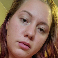 Julie Elizabeth Marie Meztelen