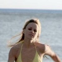 Julie Marie Berman Meztelen