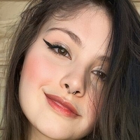 July Garcia Meztelen