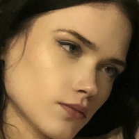 June Aila Meztelen