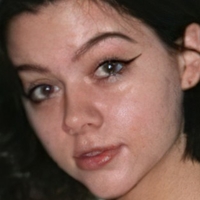 Justine Paradise Meztelen