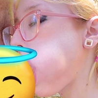 Juul And Tonic Meztelen