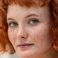 Kacy Hill Meztelen