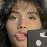 Kalani Fernando Meztelen