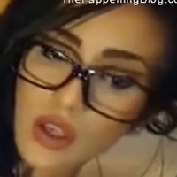 Kalyda Meztelen