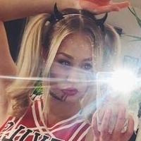 Kandyland Meztelen