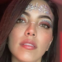 Karen Garzon Meztelen